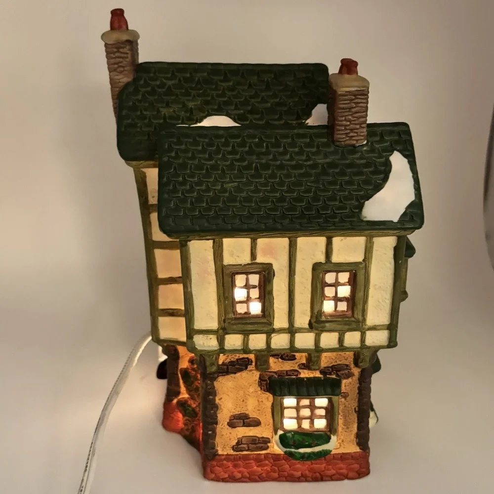 O'Well Novelty CAFE SHOP Lighted Christmas House Building 1994‎